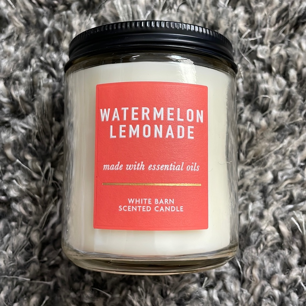 White barn watermelon lemonade candle